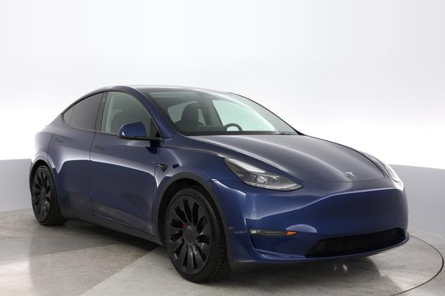 2023 Tesla Model Y — photo 10 of 21