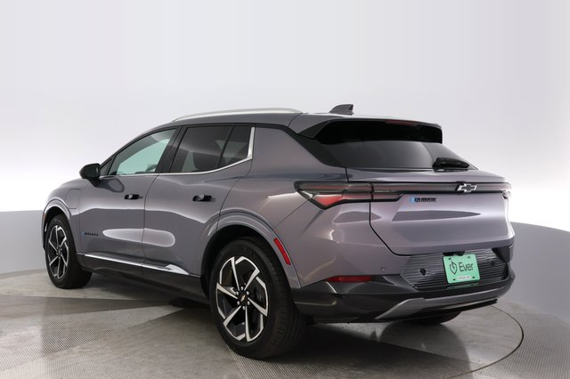 2024 Chevrolet Equinox EV — photo 13 of 23