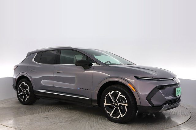 2024 Chevrolet Equinox EV — photo 11 of 23