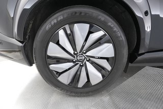 2023 Nissan Ariya — photo 17 of 27