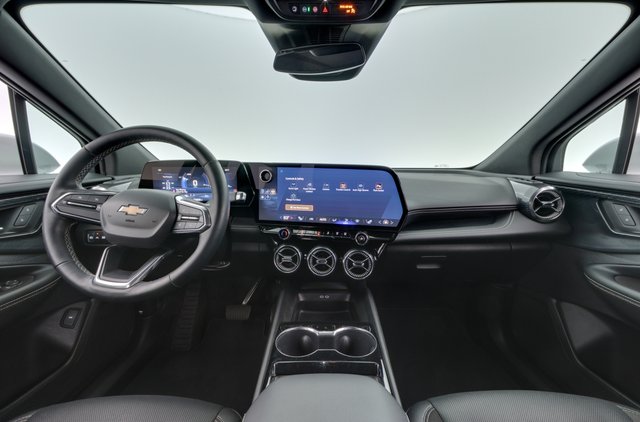 2024 Chevrolet Blazer EV — photo 21 of 24