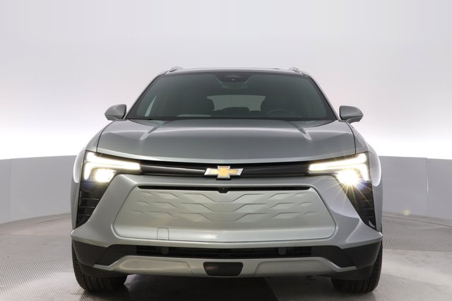 2024 Chevrolet Blazer EV — photo 9 of 23