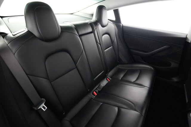 2018 Tesla Model 3 — photo 4 of 21