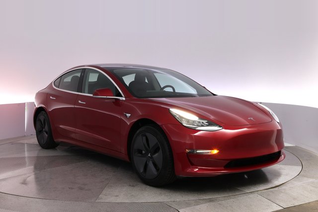 2018 Tesla Model 3 — photo 10 of 21