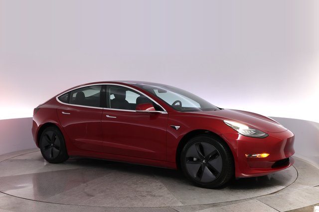 2018 Tesla Model 3 — photo 11 of 21