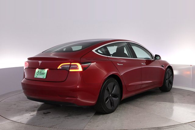 2018 Tesla Model 3 — photo 2 of 21