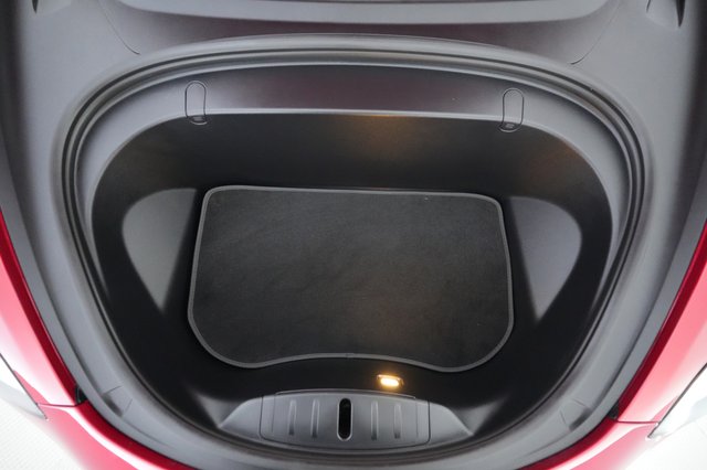 2018 Tesla Model 3 — photo 20 of 21
