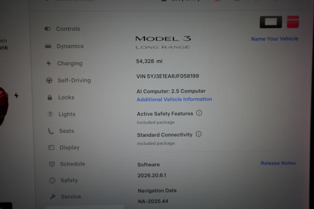 2018 Tesla Model 3 — photo 5 of 21