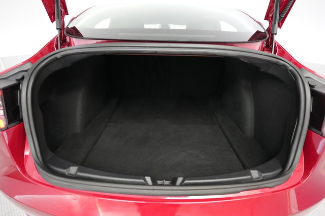 2018 Tesla Model 3 — photo 6 of 21