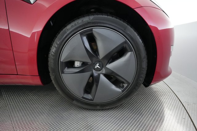2018 Tesla Model 3 — photo 16 of 21