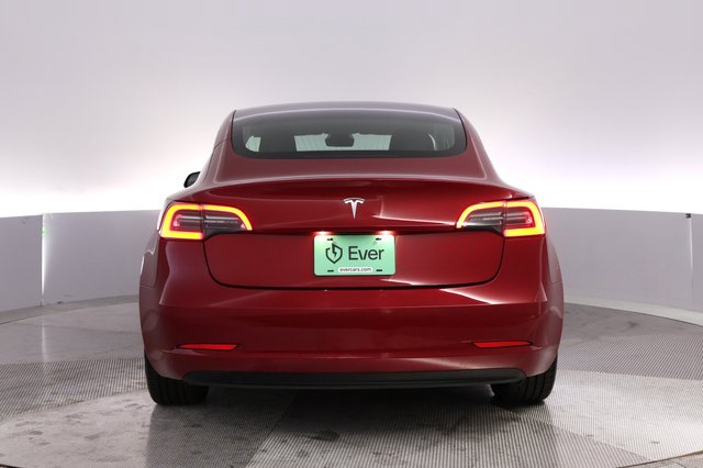 2018 Tesla Model 3 — photo 12 of 21