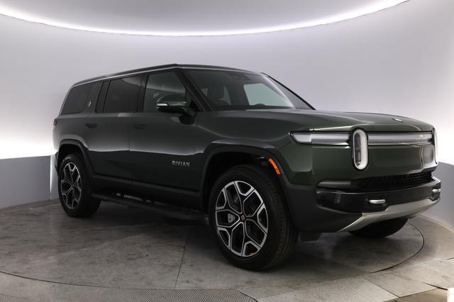 2026 Rivian R1S — photo 10 of 29