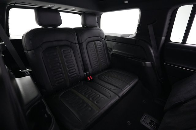 2026 Rivian R1S — photo 21 of 29