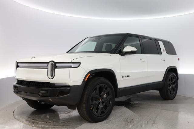 2025 Rivian R1S — VIN 7PDSGBBA9SN070732