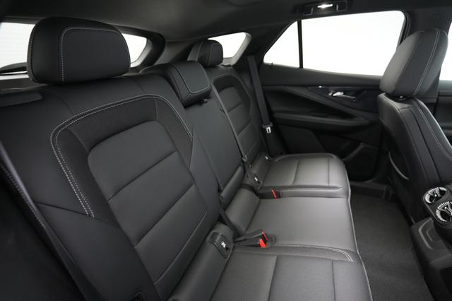2024 Chevrolet Blazer EV — photo 4 of 23