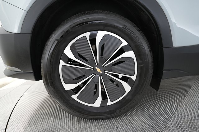 2024 Chevrolet Blazer EV — photo 17 of 23
