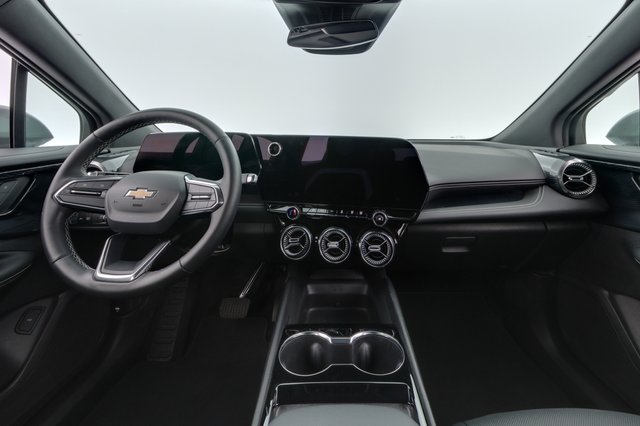 2024 Chevrolet Blazer EV — photo 21 of 23