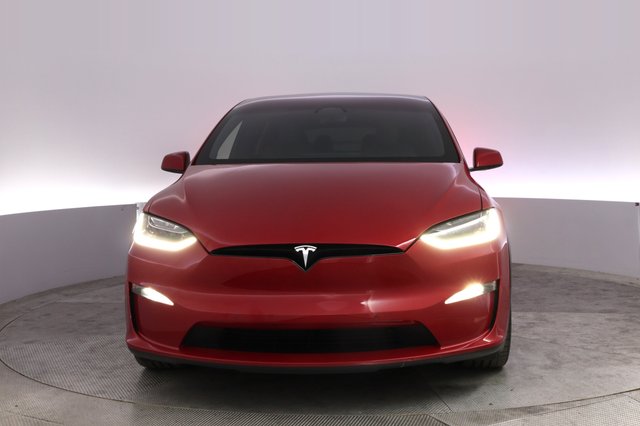 2022 Tesla Model X — photo 9 of 26