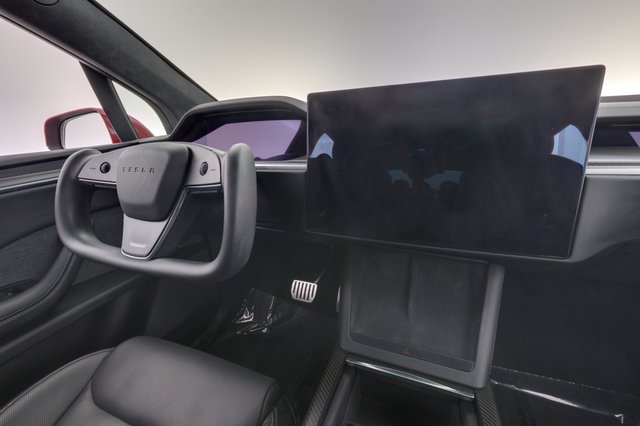 2022 Tesla Model X — photo 22 of 26