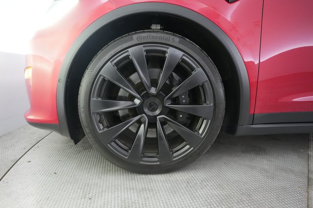 2022 Tesla Model X — photo 15 of 26
