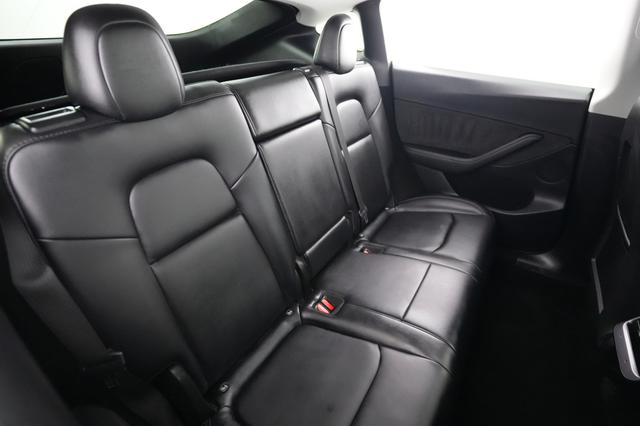 2023 Tesla Model Y — photo 4 of 24