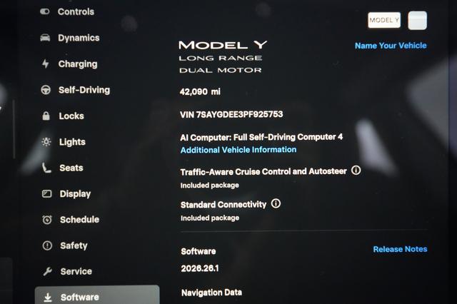 2023 Tesla Model Y — photo 5 of 24