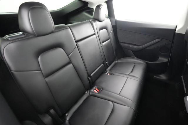 2023 Tesla Model Y — photo 4 of 26