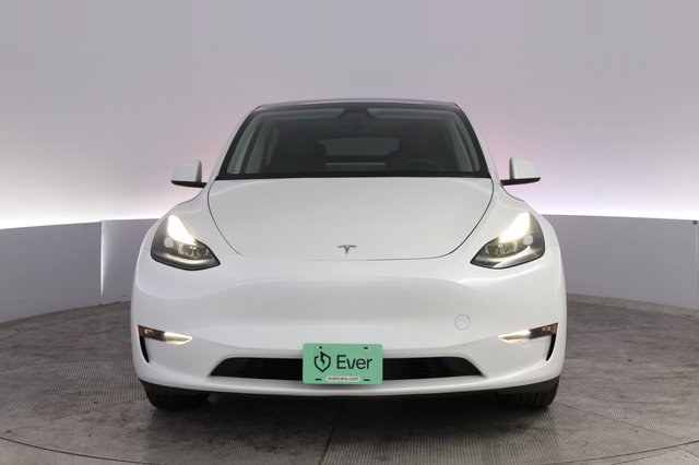 2023 Tesla Model Y — photo 9 of 26