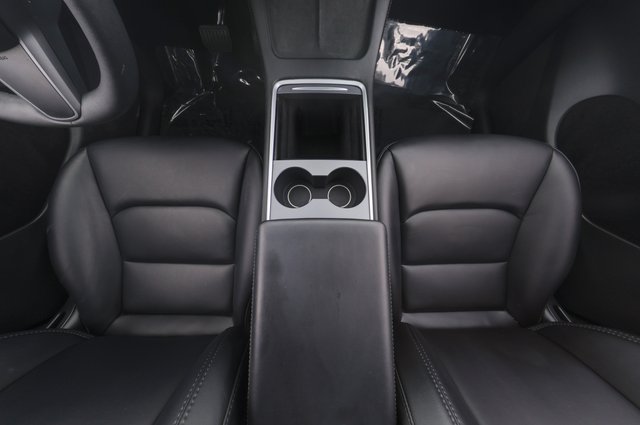 2023 Tesla Model Y — photo 21 of 26