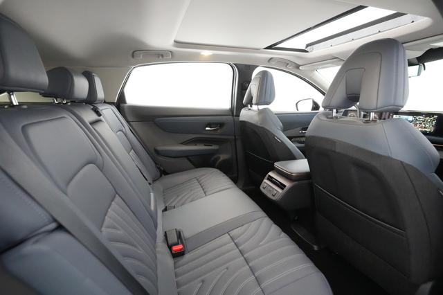 2023 Nissan Ariya — photo 4 of 27