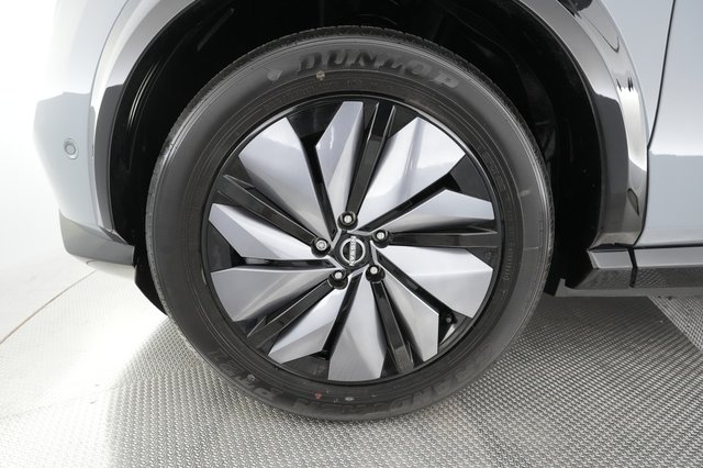 2023 Nissan Ariya — photo 14 of 27