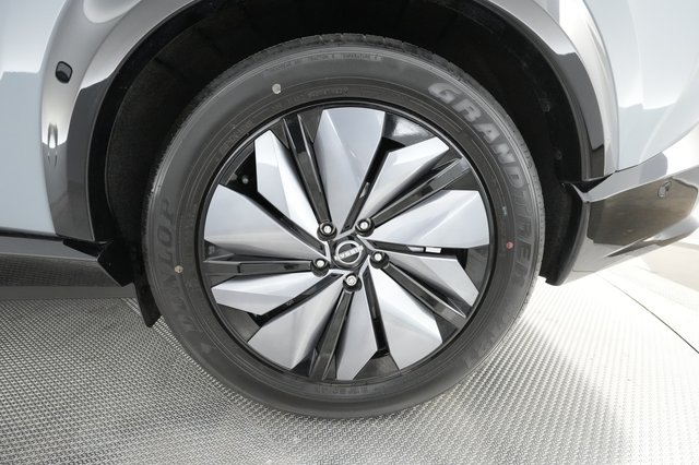 2023 Nissan Ariya — photo 15 of 27