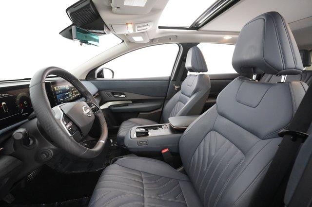 2023 Nissan Ariya — photo 19 of 27