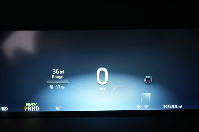 2023 Ford F-150 Lightning — photo 5 of 18