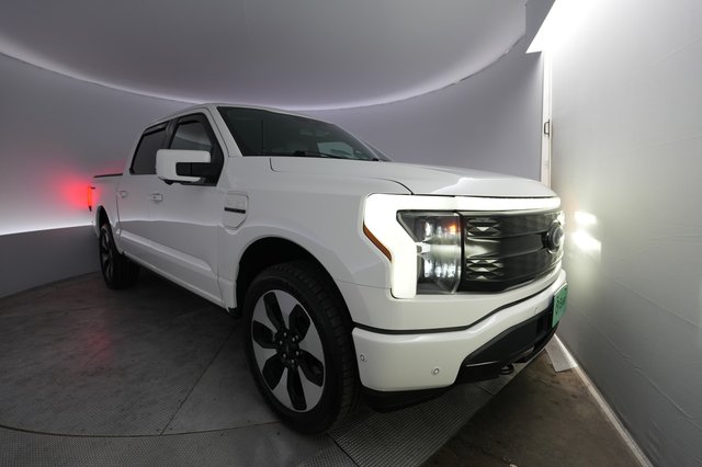 2023 Ford F-150 Lightning — VIN 1FT6W1EV2PWG51530