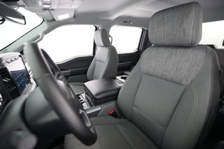 2023 Ford F-150 Lightning — photo 3 of 18