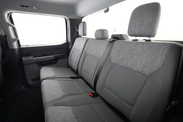 2023 Ford F-150 Lightning — photo 13 of 18