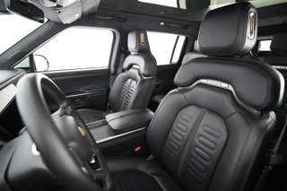 2023 Rivian R1S — photo 3 of 25