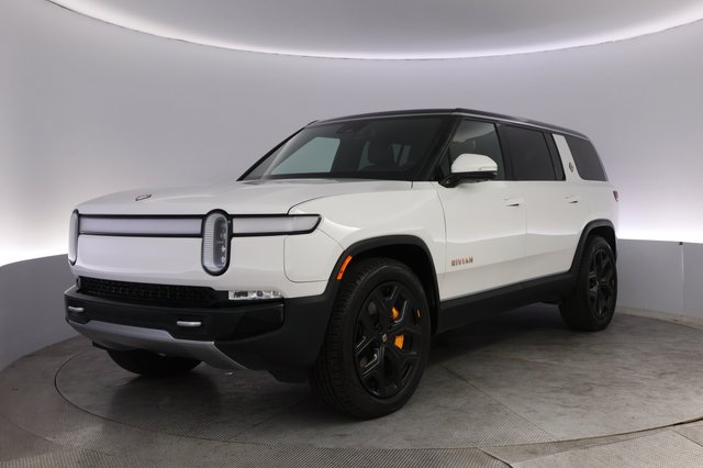 2023 Rivian R1S — VIN 7PDSGABA7PN014290