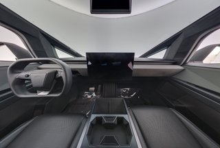 2024 Tesla Cybertruck — photo 15 of 18