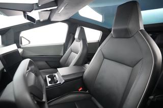 2024 Tesla Cybertruck — photo 3 of 18