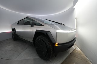 2024 Tesla Cybertruck — VIN 7G2CEHED1RA039486