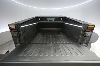 2024 Tesla Cybertruck — photo 6 of 18