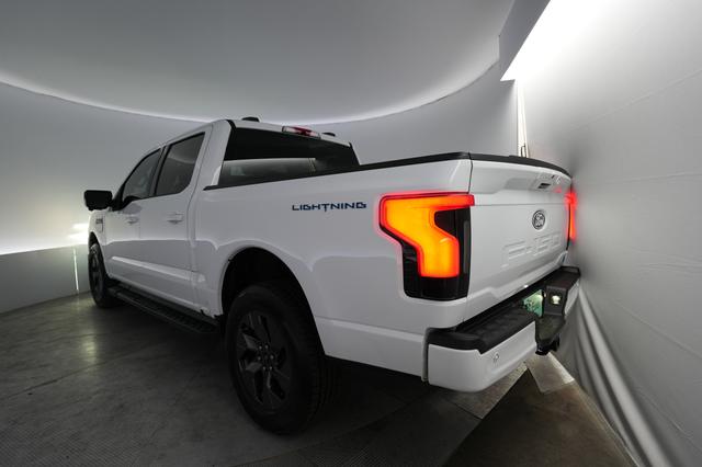 2025 Ford F-150 Lightning — photo 2 of 22