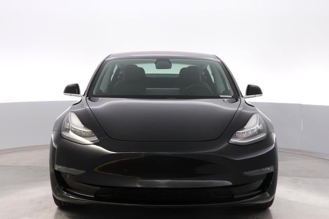 2018 Tesla Model 3 — photo 9 of 24
