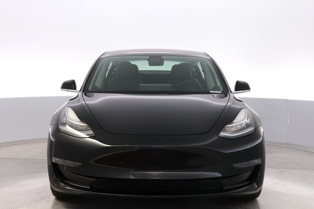 2018 Tesla Model 3 — photo 9 of 24