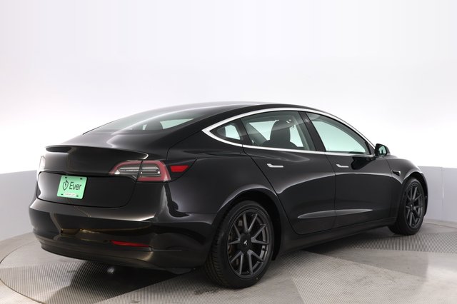 2018 Tesla Model 3 — photo 2 of 24
