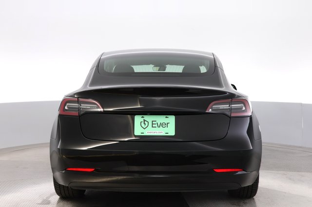 2018 Tesla Model 3 — photo 12 of 24