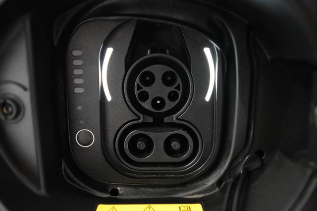 2024 Fiat 500e — photo 8 of 23