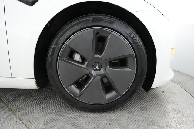 2023 Tesla Model 3 — photo 16 of 24